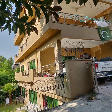 The Travelers Den Hotel Islamabad Esterno foto