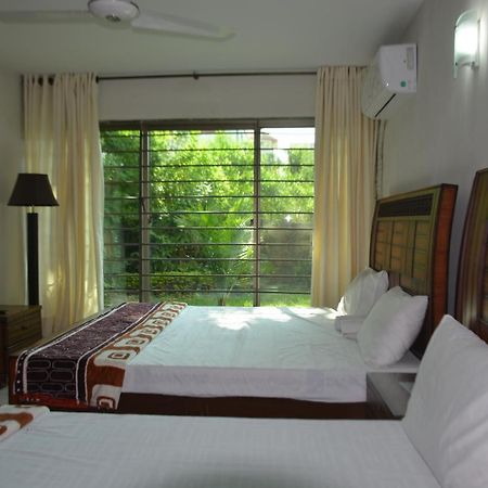 The Travelers Den Hotel Islamabad Esterno foto