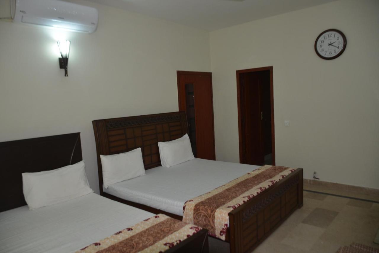 The Travelers Den Hotel Islamabad Esterno foto